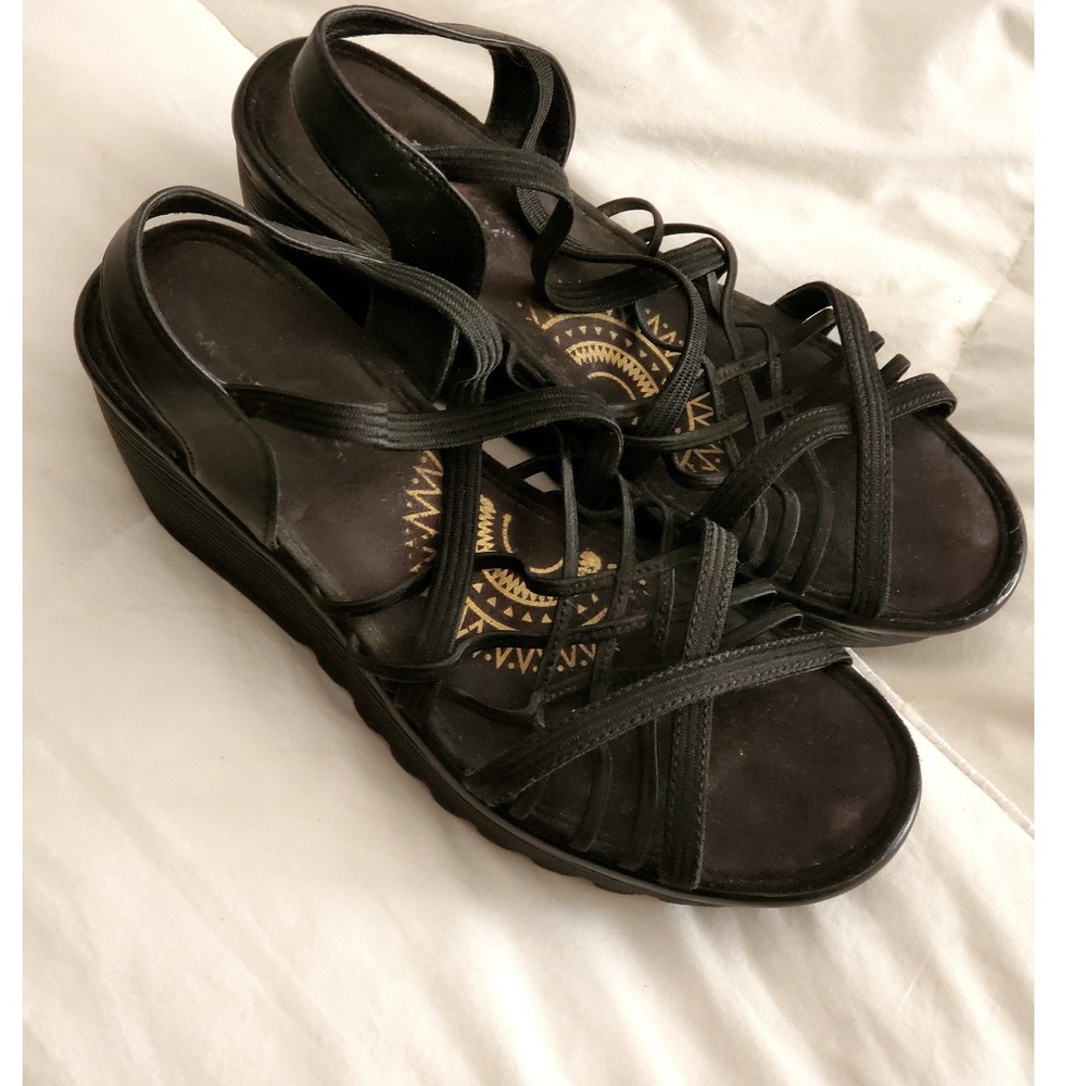 Skechers Wedge Sandals Black Strappy Memory Foam Comfort Summer‎ Shoes 7